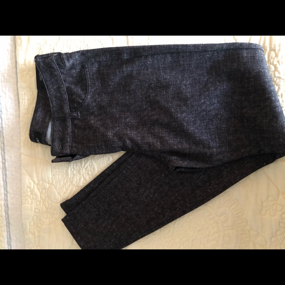 NWT Liverpool Amelia printed skinny pant in gray